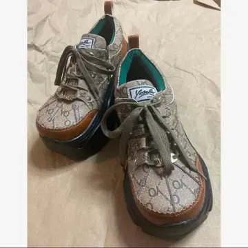 YOSUKE 통굽 플랫 스니커즈 LL 박스 포함