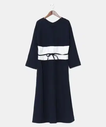 [카야] 흐르는 듯한 패션 원피스 네이비