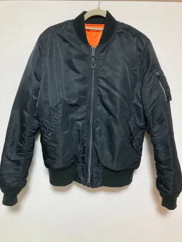 ALPHA MA-1 블랙 자켓 오렌지 안감 리버서블