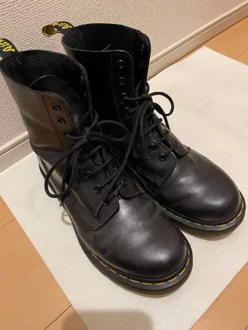 닥터마틴 8홀 uk6