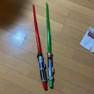 라이트세이버 2개 세트 빨간색과 그린 중고 사용품