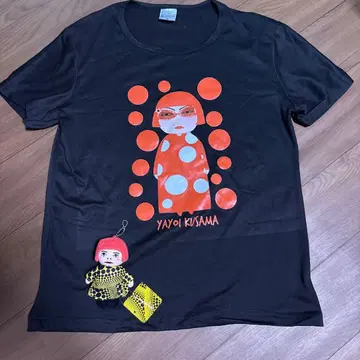 쿠사마 야요이 러쉬 vol.3 봉제 인형 키링과 T셔츠 [ 블랙 ]