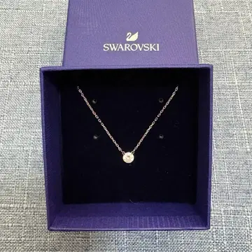 [ 새상품급 ] Swarovski 싱글 스톤 라운드넥 목걸이