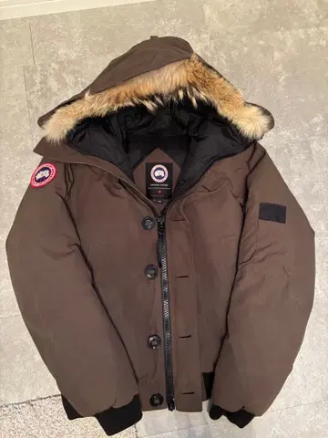 CANADA GOOSE 브라운 다운 자켓 M