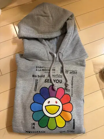 유즈 무라카미 다카시 콜라보 후드티