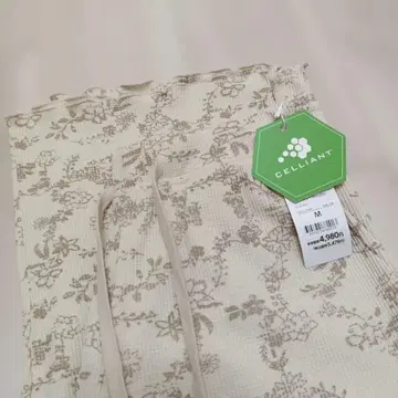 [ 새상품 ] CELLANT 와이드 팬츠 M 사이즈 아이보리