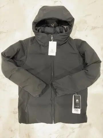 [택 포함 새상품] BY 코마츠 마테레 샴브레이 다운 블랙 L