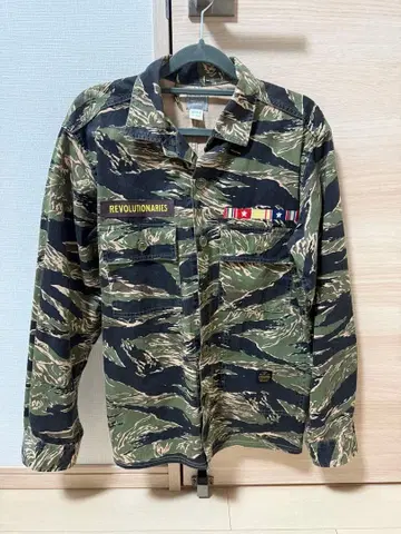 DELUXE 카모플라쥬 밀리터리 자켓 MEDIUM