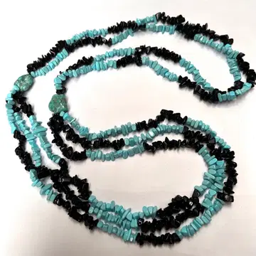A38 터콰이즈와 흑석 목걸이