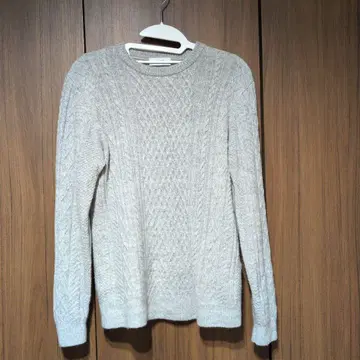 라이트 그레이 케이블 니트 스웨터 긴팔