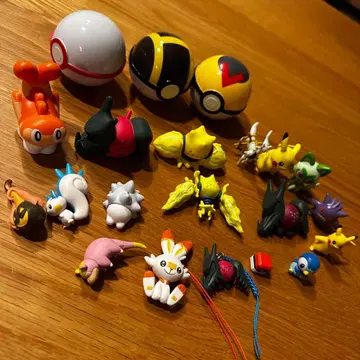 포켓몬 굿즈 여러 가지 묶음 판매 몬코레