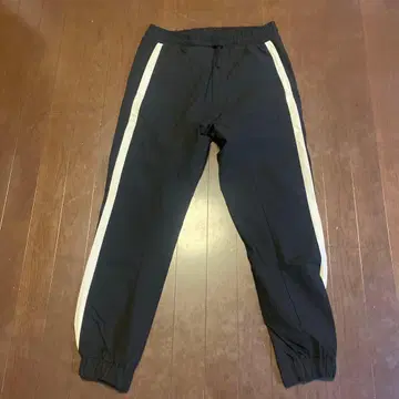thom/kr om 블랙 조거 팬츠 M 사이즈