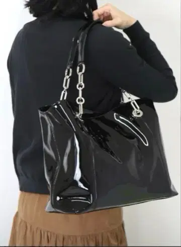 artemis by DIANA 에나멜 토트백 다이애나