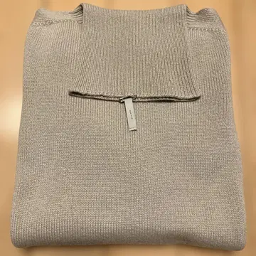 아르마니 캐시미어 하이넥 스웨터