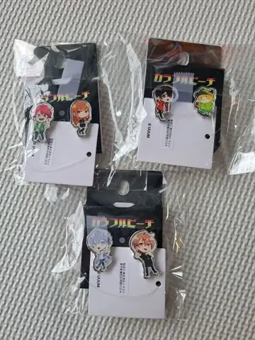 컬러풀 피치 핀 배지