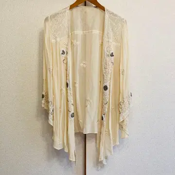 새상품급 그레이스 콘티넨탈 쉬폰 자수 가디건