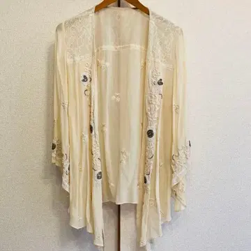 새상품급 그레이스 콘티넨탈 비즈 자수 가디건 겉옷