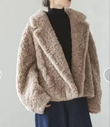 NOBLE 리치 페이크 보아 숏코트 F 노블