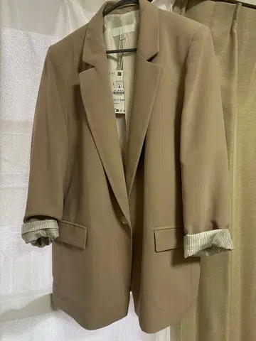 ZARA 베이지 테일러드 자켓 L
