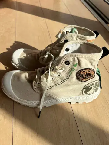 팔라디움 PALLADIUM 하이컷 스니커즈