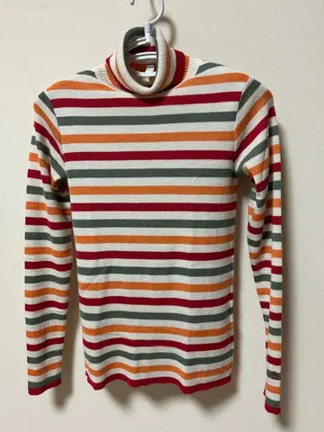 골프웨어 여성용 하이넥 얇은 소재 스웨터