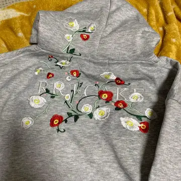 꽃무늬 자수 그레이 후드티