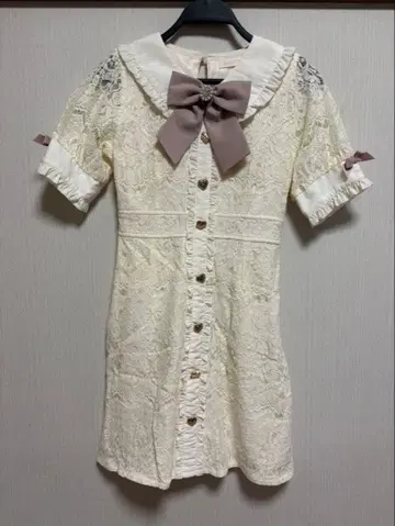 [ LIZLISA ] 리본 브로치 원피스