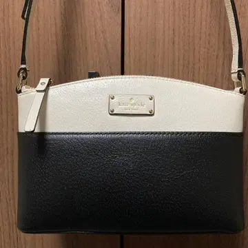 케이트 스페이드 숄더백 화이트/블랙