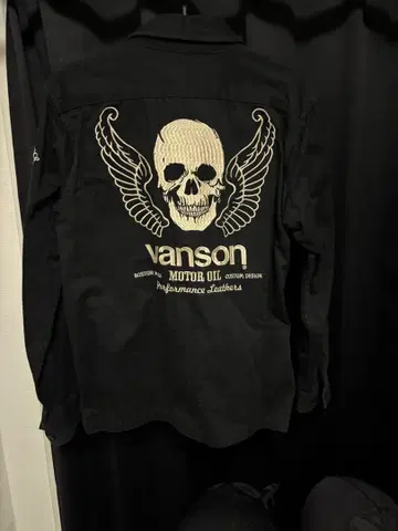 vanson 스컬 자수 워크 셔츠 M