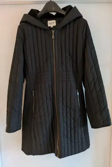 패딩 자켓 코트 퀼팅 자켓 사이즈 9 블랙