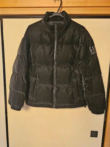 GAP 블랙 다운 자켓 S