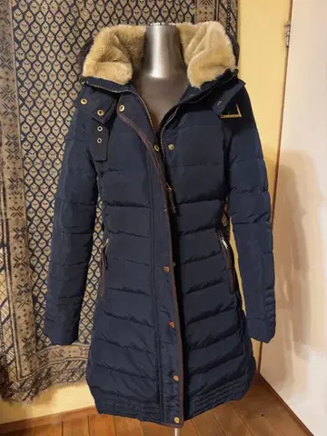 새상품급 ZARA 네이비 다운 자켓 후드 부착