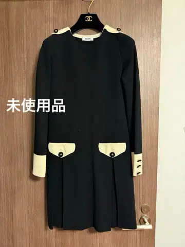 [ 미사용품 ] MOSCHINO 긴팔 무릎 기장 원피스 블랙 아이보리