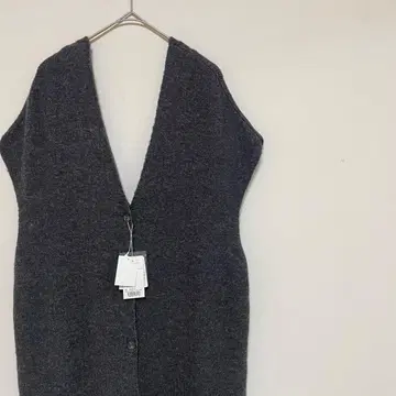 미사용 새상품 willfully 니트 원피스 슬리브리스 차콜 그레이