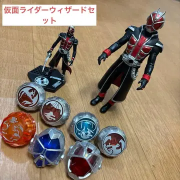 가면라이더 위자드 피규어 2체와 위자드 링 7개 세트