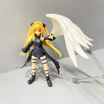 S.H.Figuarts 골드 컬러의 어둠