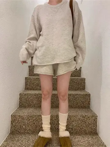 셋업 니트 베이지