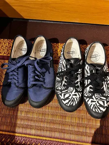 스프링 코트 x 아그네스 베 블루 & 제브라 패턴 스니커즈