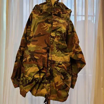 남성용 윈드브레이커 카모플라쥬 카모플라주