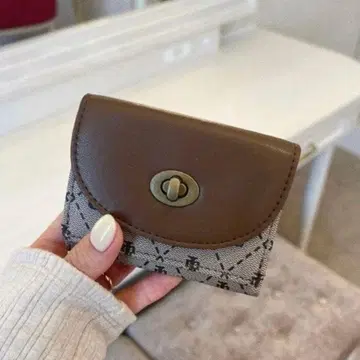 [ 새상품급 ] jumelle 모노그램 지갑 접이식 지갑