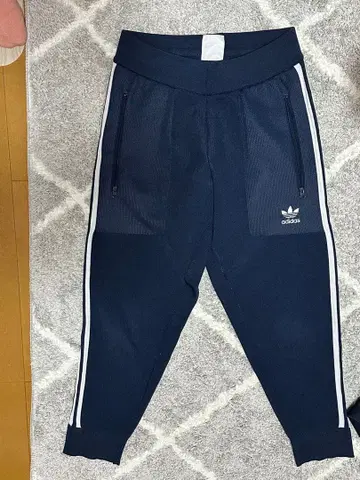 adidas 네이비 캐주얼 팬츠