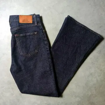 새상품급 다크 네이비 MOUSSY 벨보텀 MVS 플레어 데님 팬츠 27