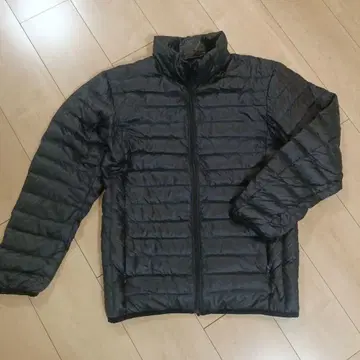 UNIQLO 다운 자켓 S 사이즈 블랙