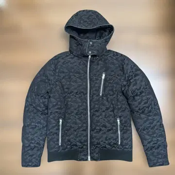 AZUL 블랙 카모플라쥬 다운 자켓 남성용 L 사이즈