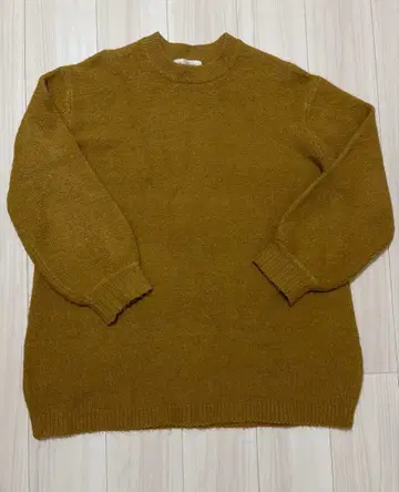 카키 올리브 니트