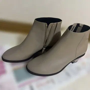 MONET 모네 리얼 가죽 숏부츠