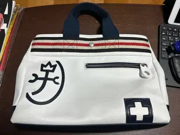 스트라이프 디자인 토트백 화이트