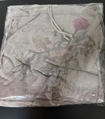 꽃무늬 후드 부착 어패럴 그레이