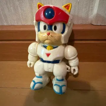 고양이형 로봇 피규어