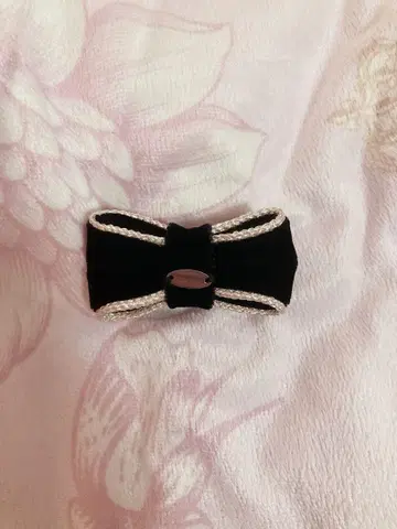 미니 헤어 클립 블랙 실버 파이핑 핸드메이드 작가 제작 리본